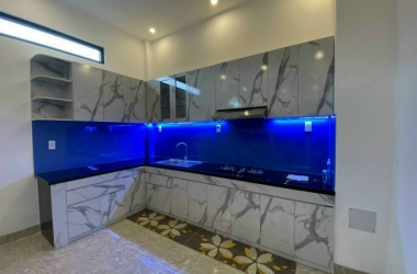 Tổng hợp những mẫu kính màu ốp bếp cao cấp Tân An