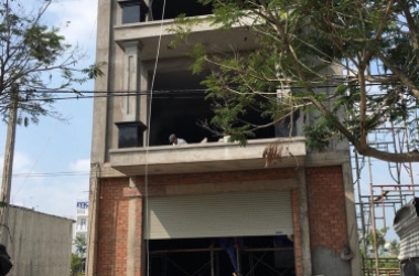 Có nên thi công cửa cuốn giá rẻ cho ngôi nhà hay không?