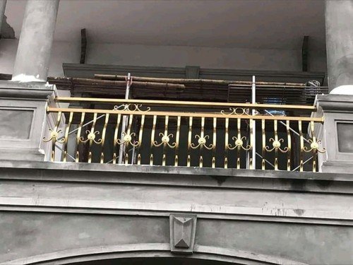 lan can cầu thang sắt mỹ thuật