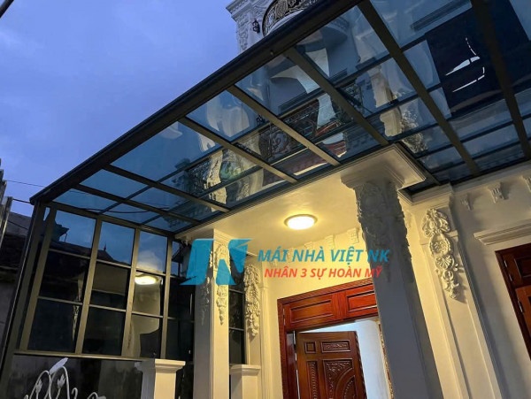mái che nhựa cường lực