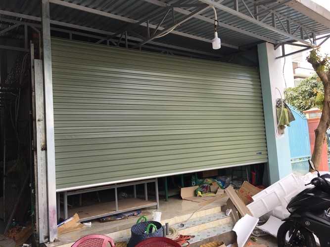 làm cửa cuốn công nghệ Úc Tân An