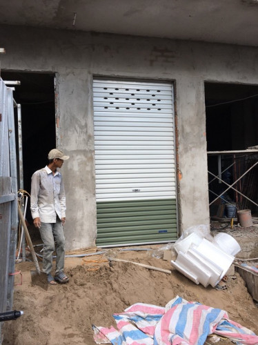 thi công cửa cuốn tận nơi