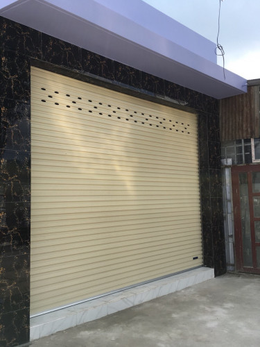 thi công lắp đặt cửa cuốn