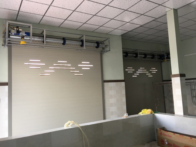 thi công lắp đặt cửa cuốn