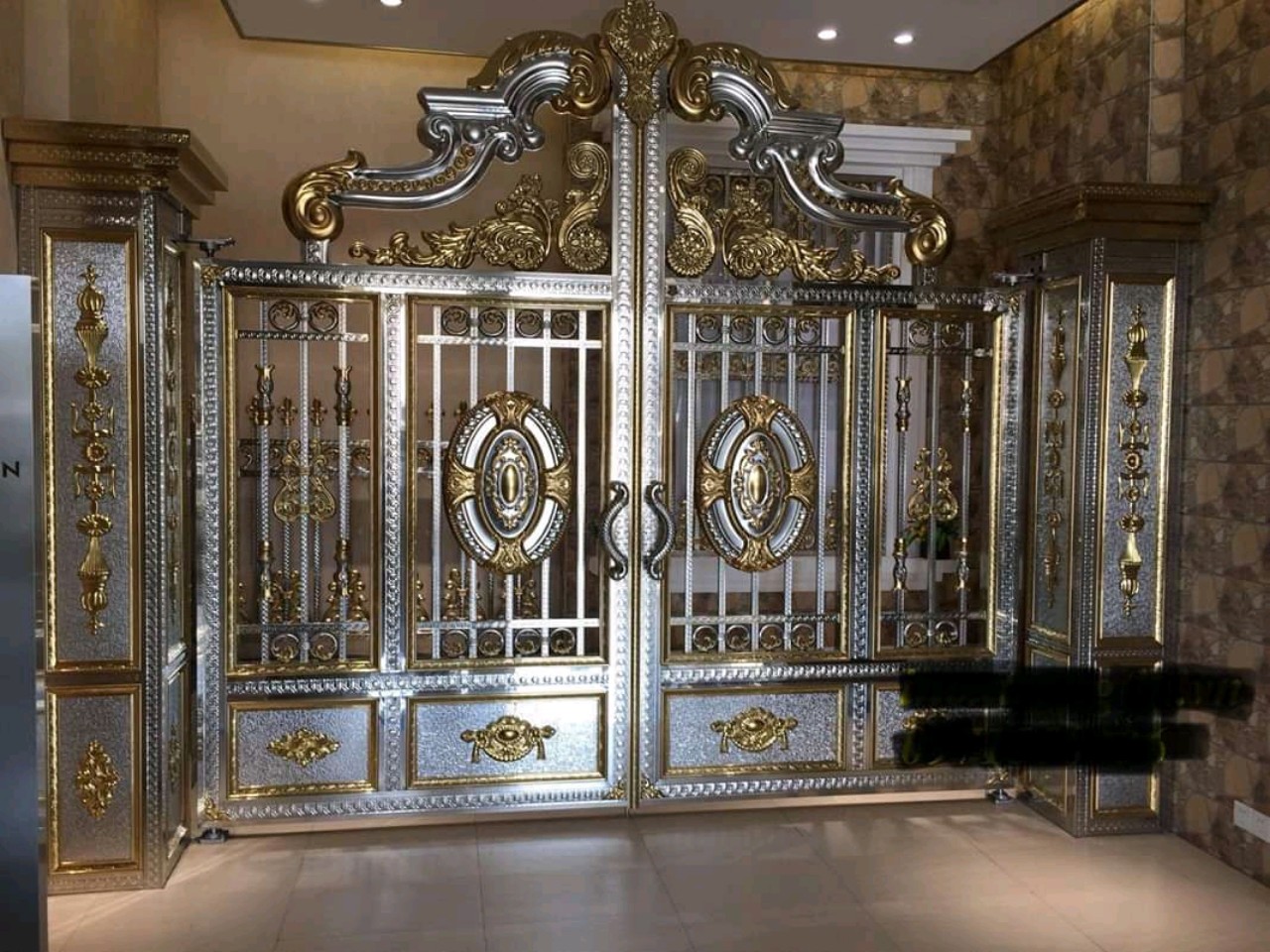 Thi công mẫu cửa sắt đẹp