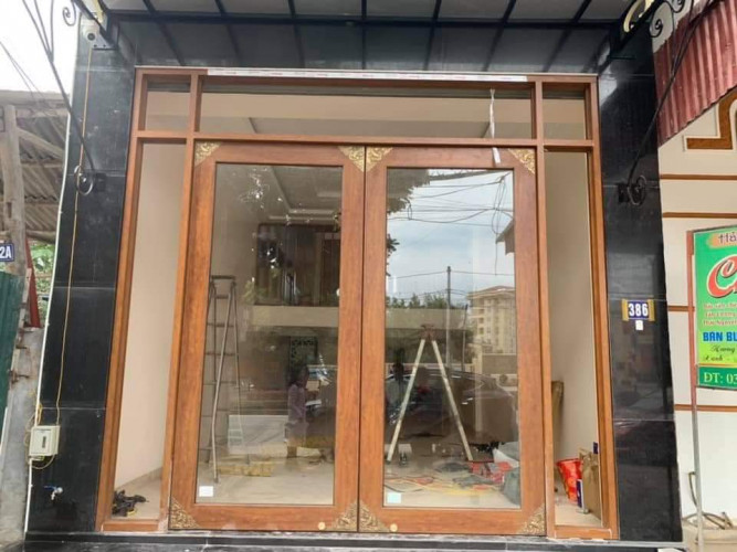 Thi công nhôm kính giá tốt