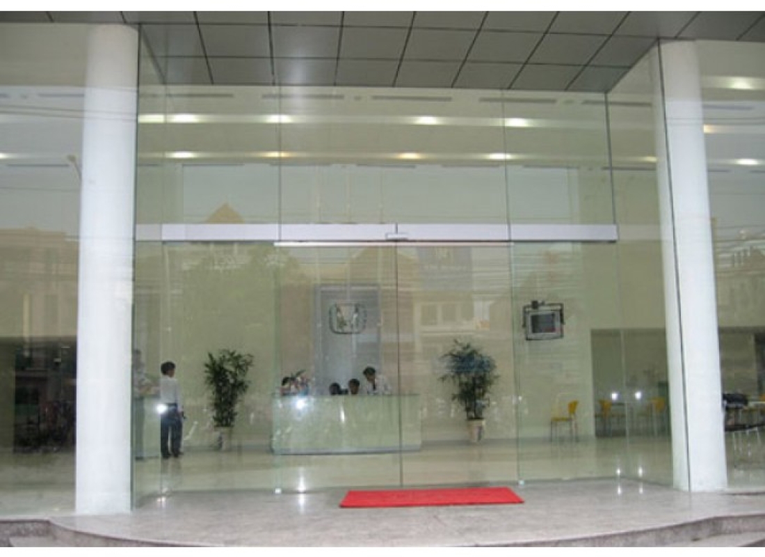 CỬA KÍNH TỰ ĐỘNG 11