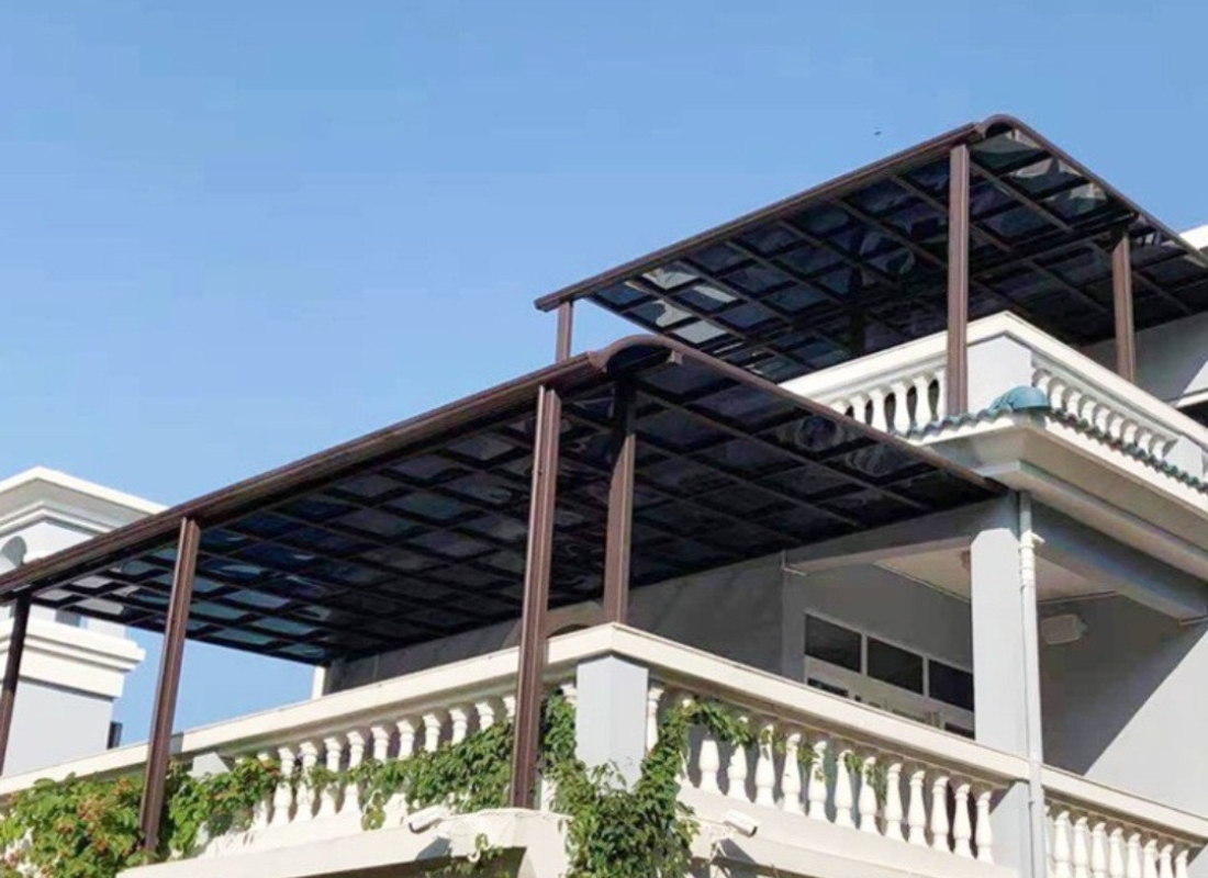Mái che khung nhôm kính cường lực cho nhà dân